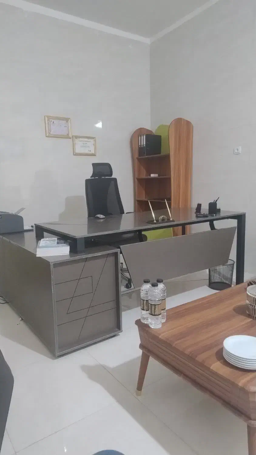 میزمدیریتی ومبلمان اداری|دفتر کار|شیراز, گویم|دیوار