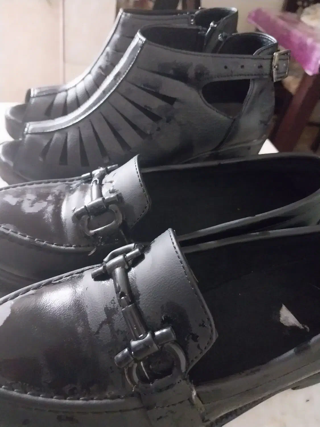 دو جفت کفش سالم|کیف، کفش، کمربند|لالی, |دیوار