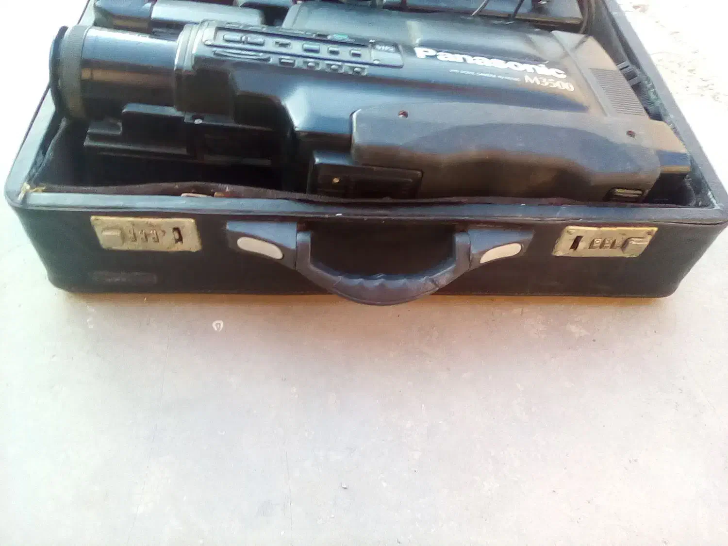 دوربین فیلمبرداری قدیمی|دوربین عکاسی و فیلمبرداری|مسجد سلیمان, |دیوار