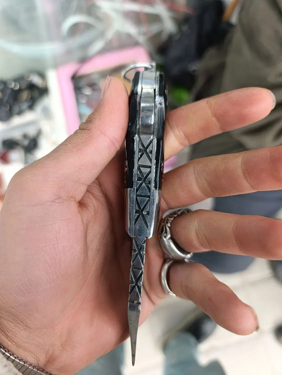 چاقو بابا|کلکسیون اشیاء عتیقه|نهاوند, |دیوار