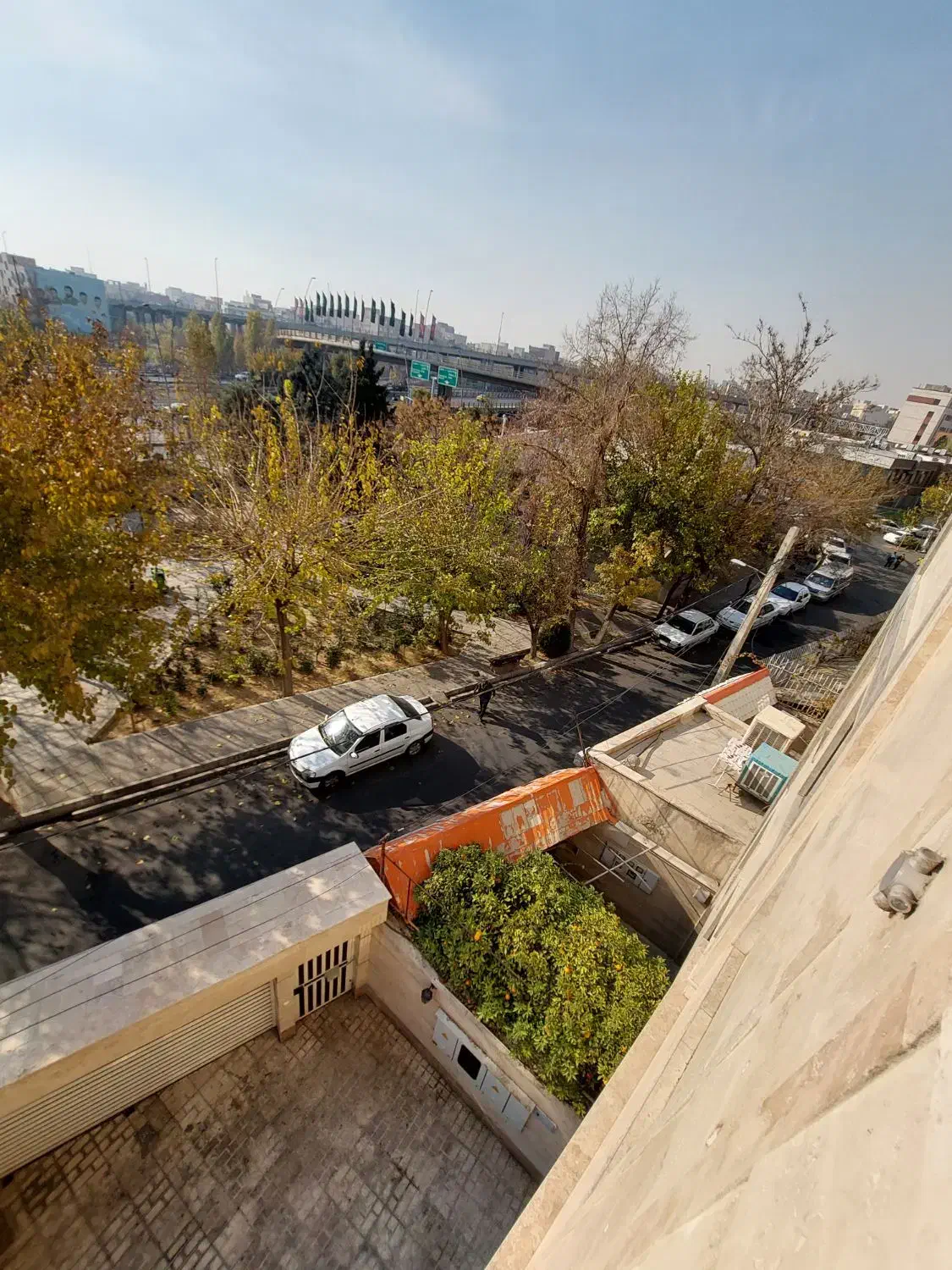 ۵۳ متر یک خواب پاسدار گمنام و آهنگ