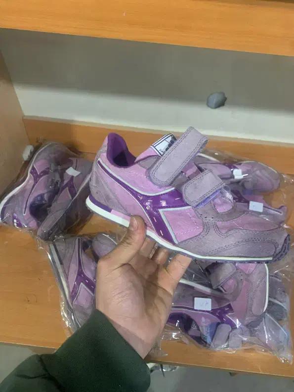 حراجی کتونی دیادورا|حراج|تهران, منیریه|دیوار