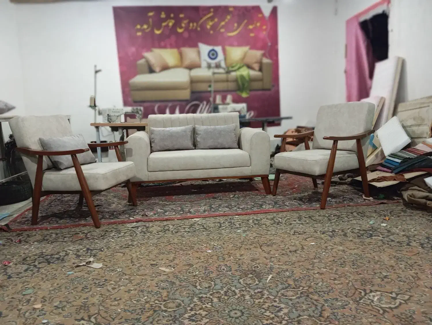 مدل منیمال|مبلمان خانگی و میز عسلی|سنگدوین, |دیوار