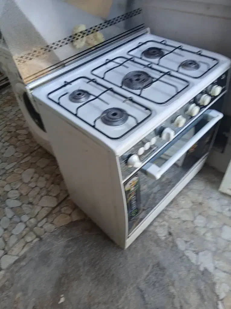 گاز پنج شعله بسیار تمیز|اجاق گاز و لوازم برقی پخت‌وپز|دوگنبدان, |دیوار