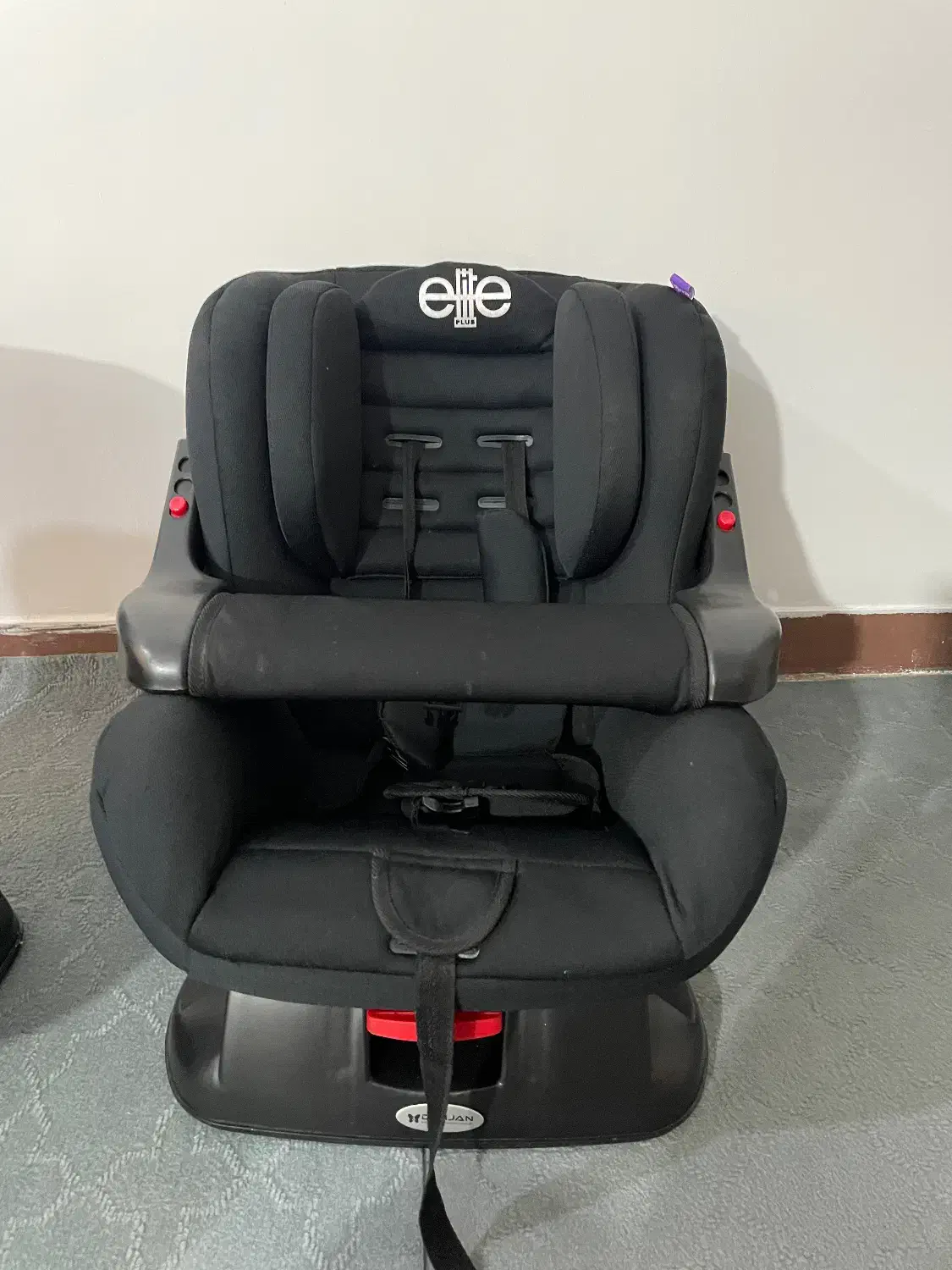 صندلی ماشین|تخت و صندلی بچه|ساری, |دیوار