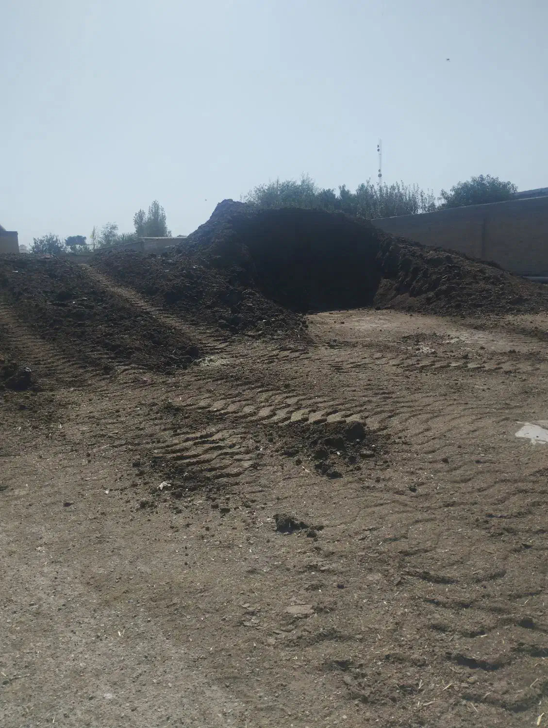 کود حیوانی قیمت مناسب|خدمات باغبانی و درختکاری|شهریار, کهنز|دیوار