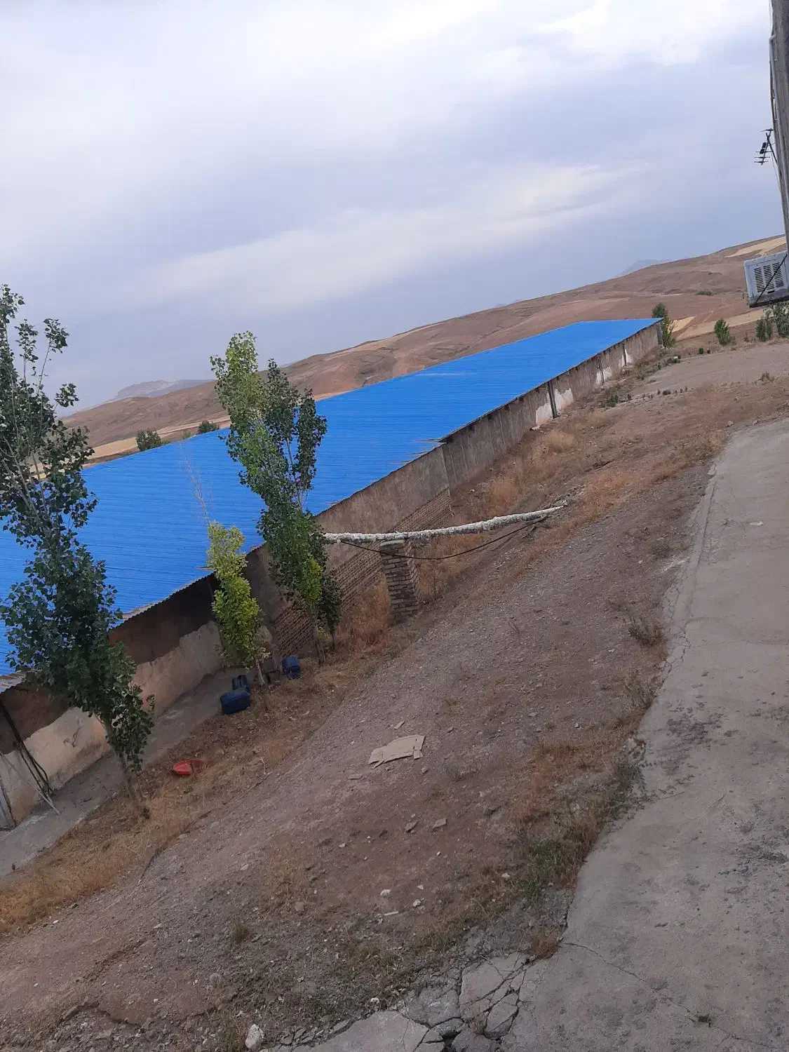 استخدام یک خانواده ماهر برای مرغداری|استخدام صنعتی، فنی، مهندسی|سنندج, |دیوار