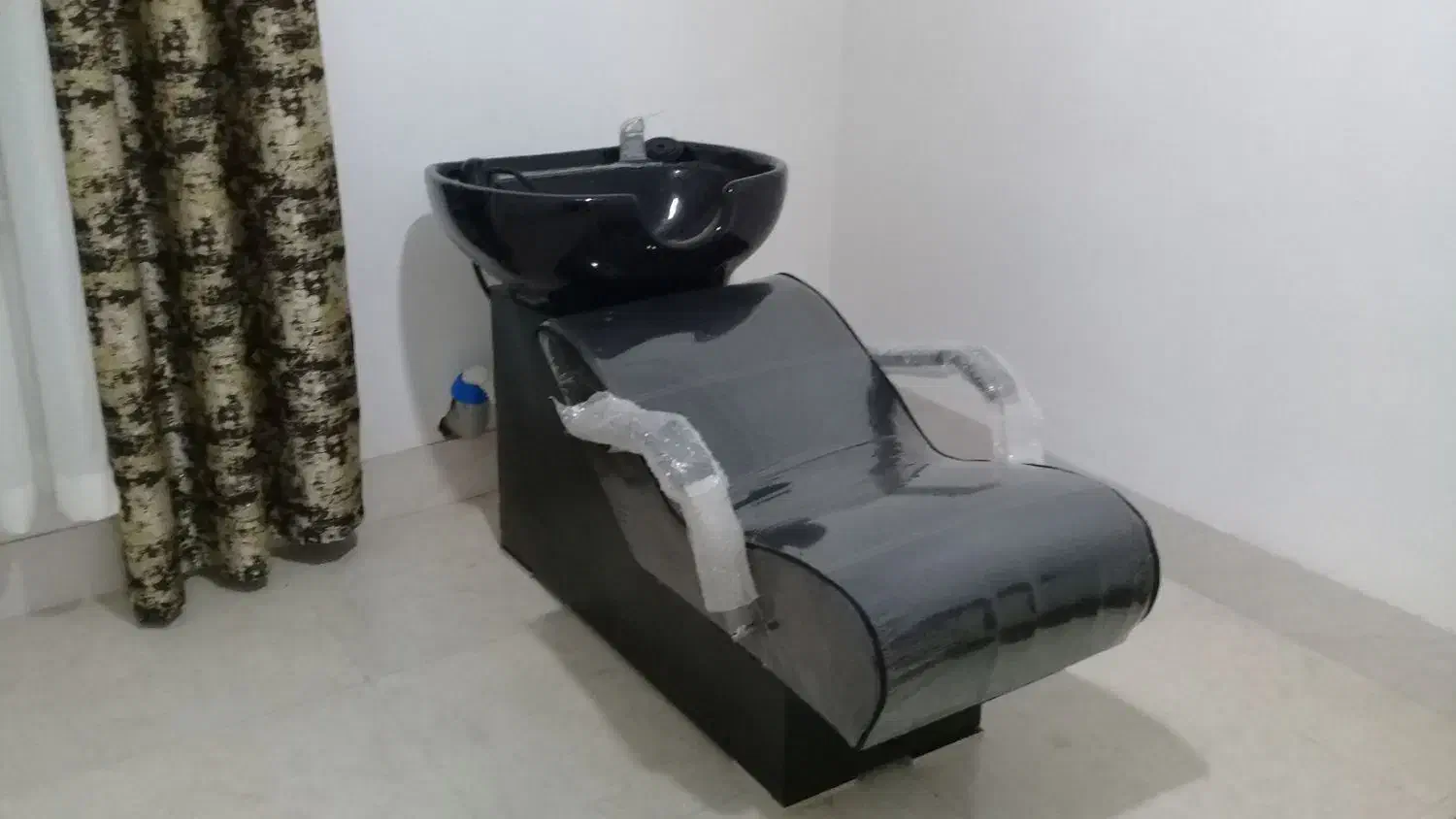 مبل اداری و لوازم ارایشگاه|آرایشگاه و سالن‌های زیبایی|گلوگاه, |دیوار