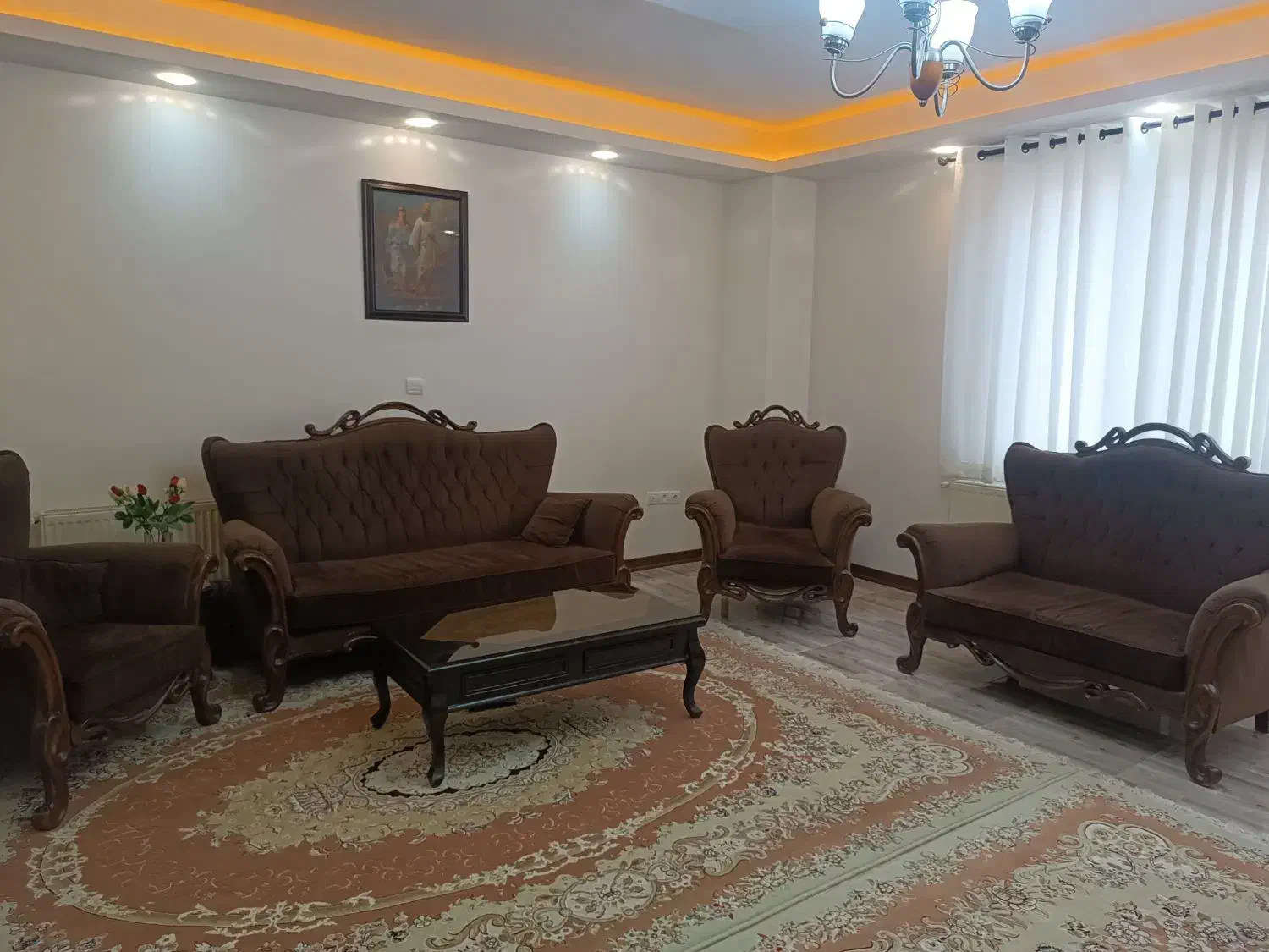 مبل هفت نفره و میز نهار خوری|مبلمان خانگی و میز عسلی|پردیس, فاز ۸|دیوار