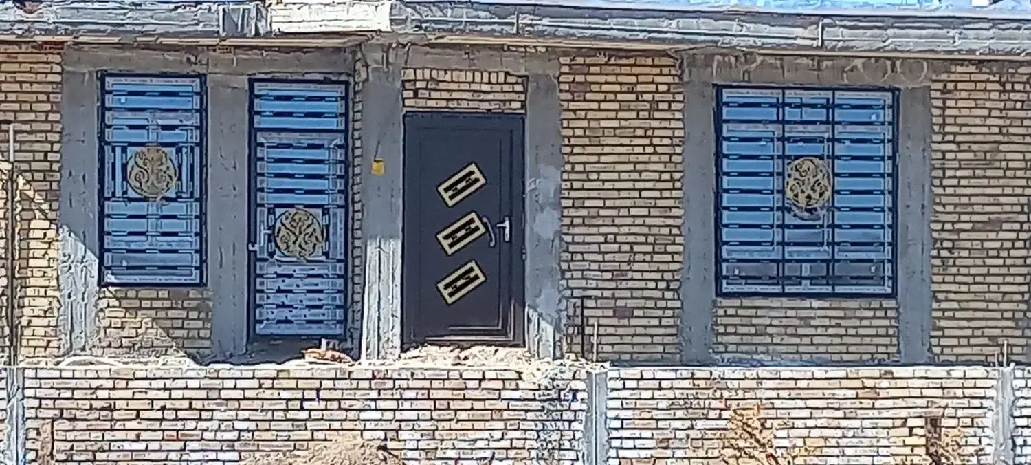 ساخت درب پنجره و اجراه نرده راه‌پله  ساخت سایبان|مصالح و تجهیزات ساختمان|رابر, |دیوار