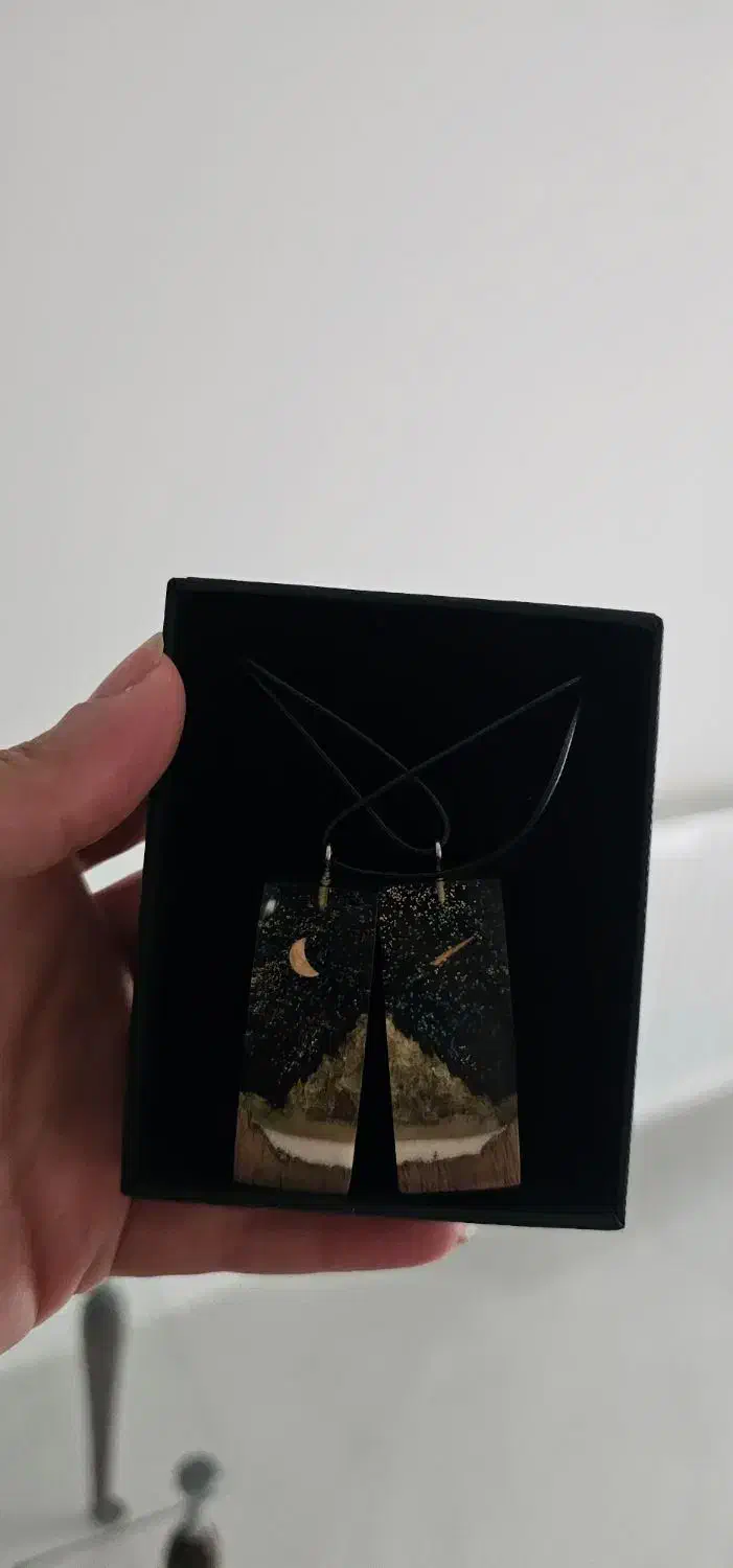 گردنبند رزینی جاودان دستساز|بدلیجات|رشت, پستک|دیوار