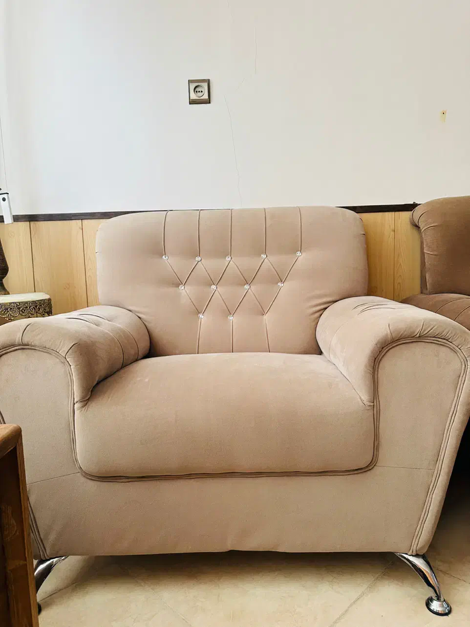 مبل ۷ نفره|مبلمان خانگی و میز عسلی|قائن, |دیوار