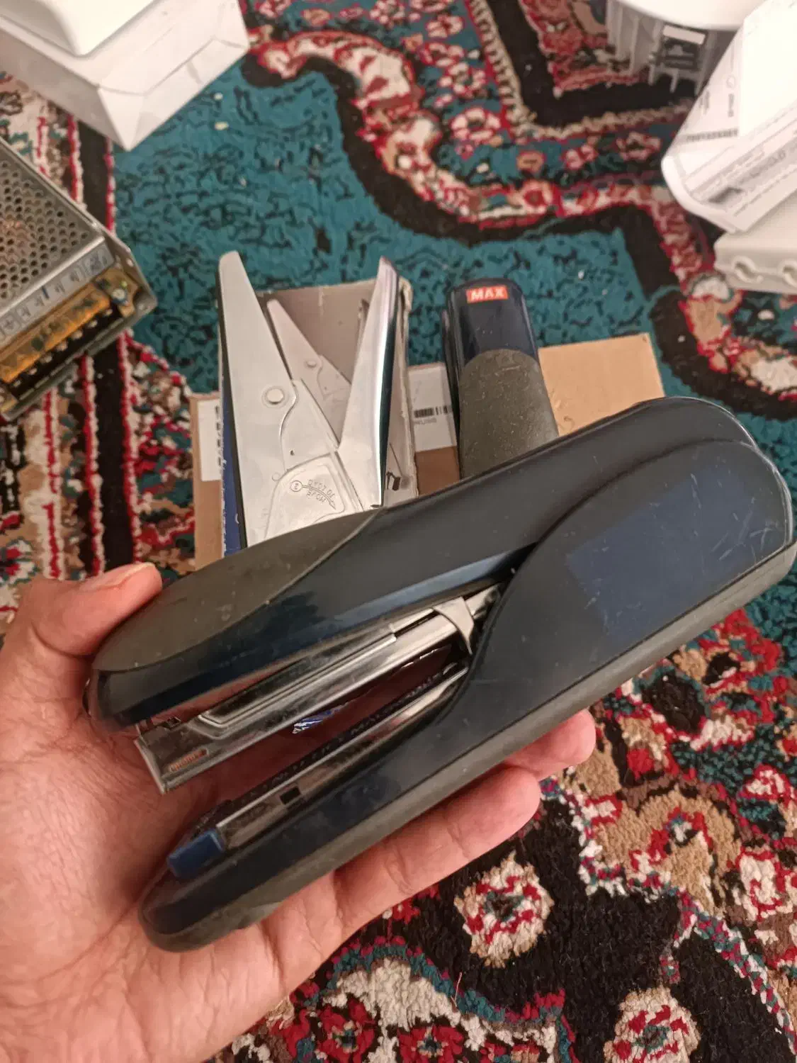 چهار عدد منگنه کوب سالم|لوازم التحریر|زاهدان, |دیوار