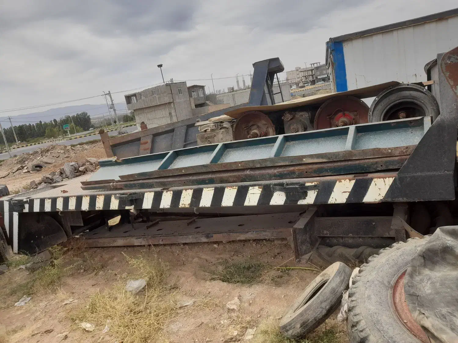 کف جرثقیل ولوو|خودرو سنگین|اهر, |دیوار