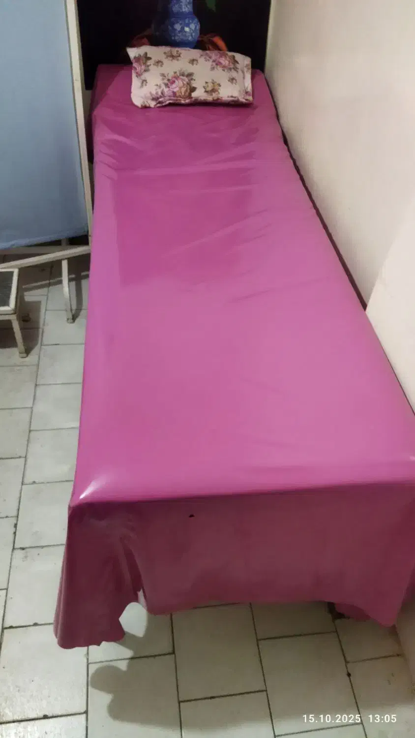 تخت معاینه و آرایشگری|پزشکی|میانه, |دیوار