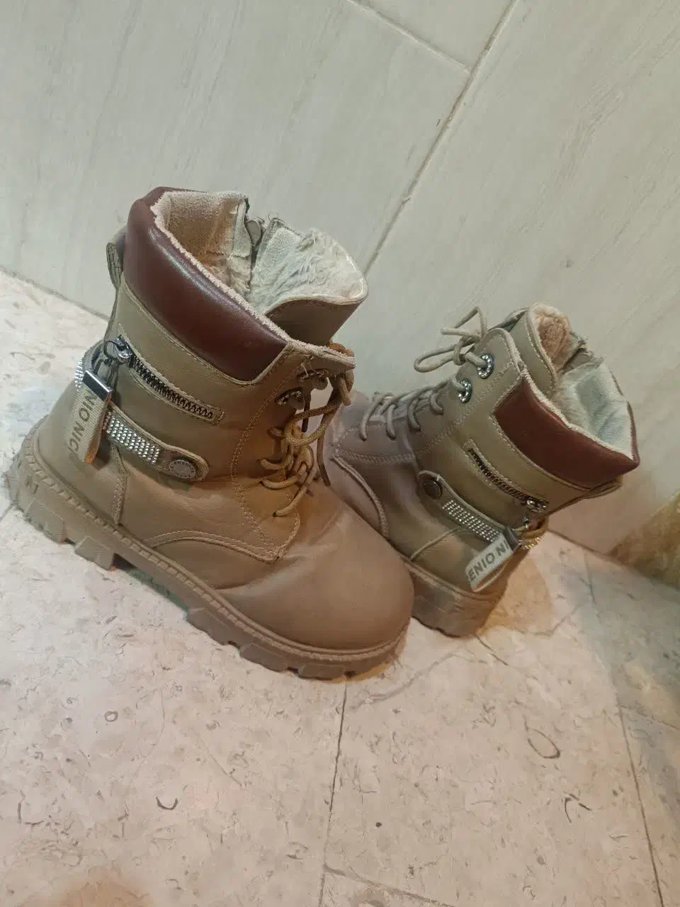 نیم بوت|کیف، کفش، کمربند|اصفهان, شهرک زاینده رود|دیوار