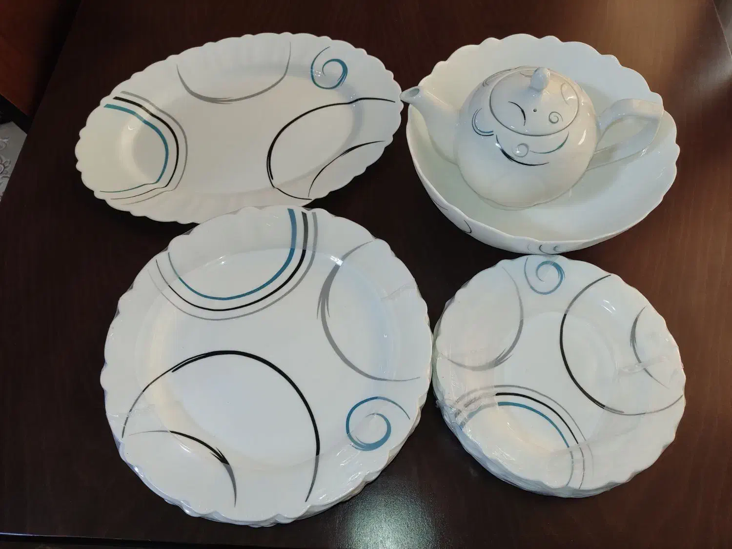 سرویس چینی 6 نفره، 45 پارچه|ظروف سرو و پذیرایی|بندر ماهشهر, |دیوار