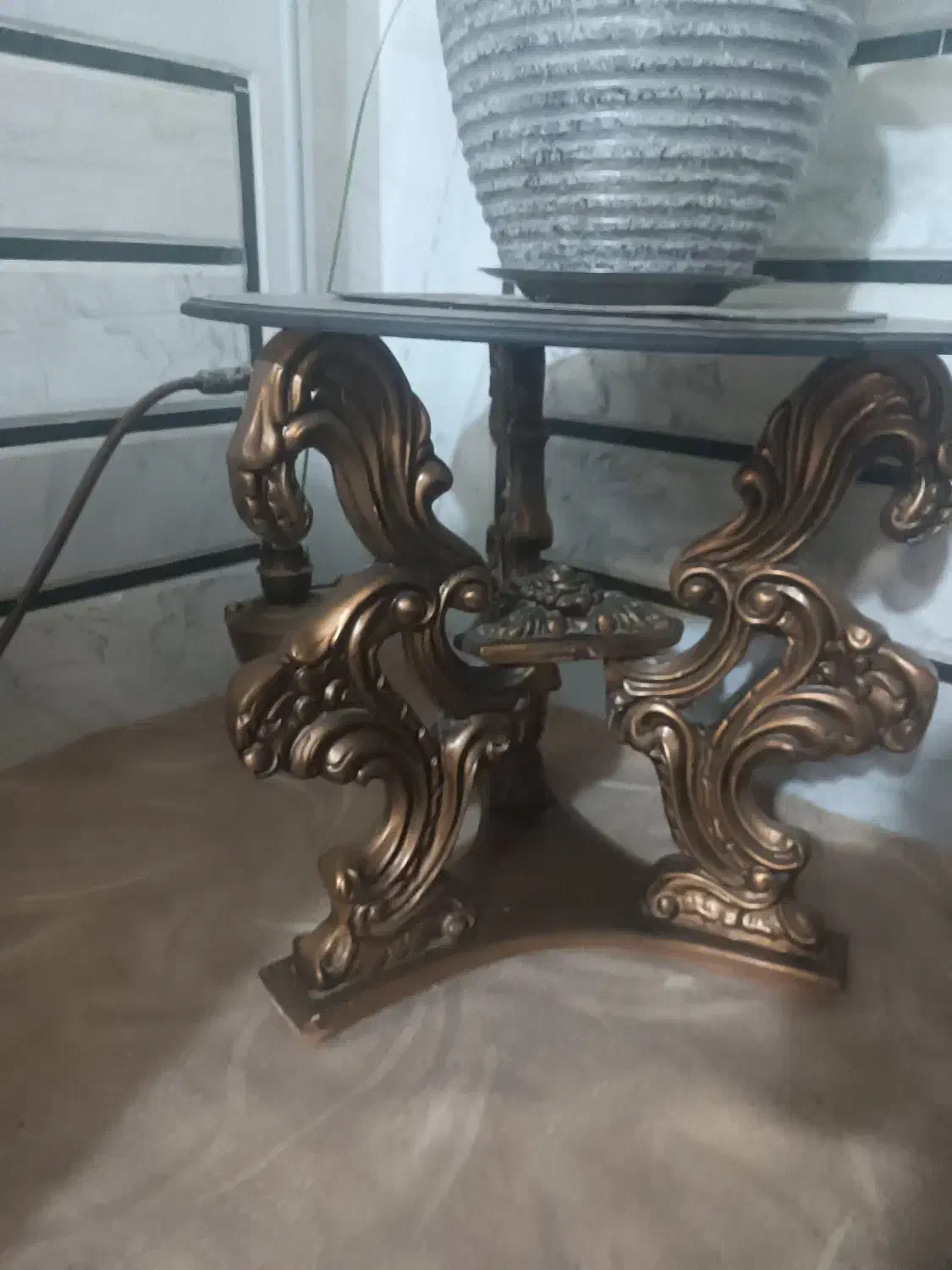 مبل سلطنتی|مبلمان خانگی و میز عسلی|آشخانه, |دیوار