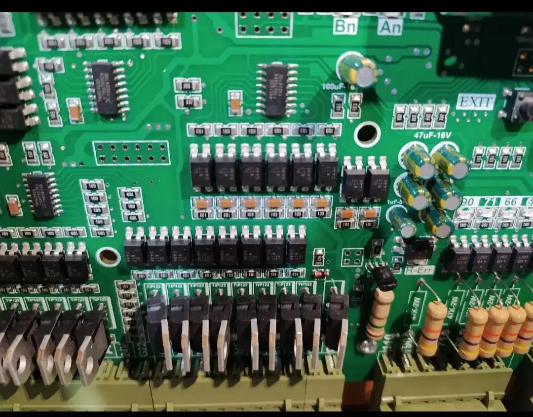 اپراتور دستگاه pick and place|استخدام صنعتی، فنی، مهندسی|مشهد, امیریه|دیوار