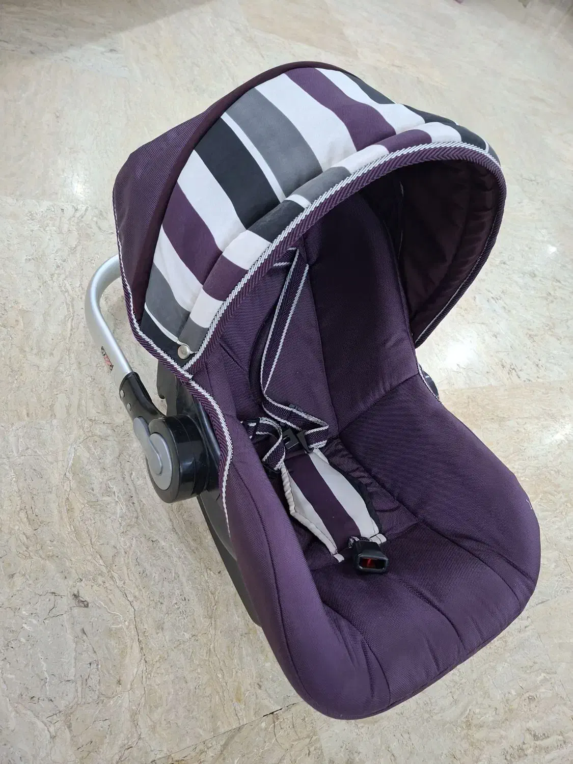 کرییر|کالسکه و لوازم جانبی|تهران, پرستار|دیوار