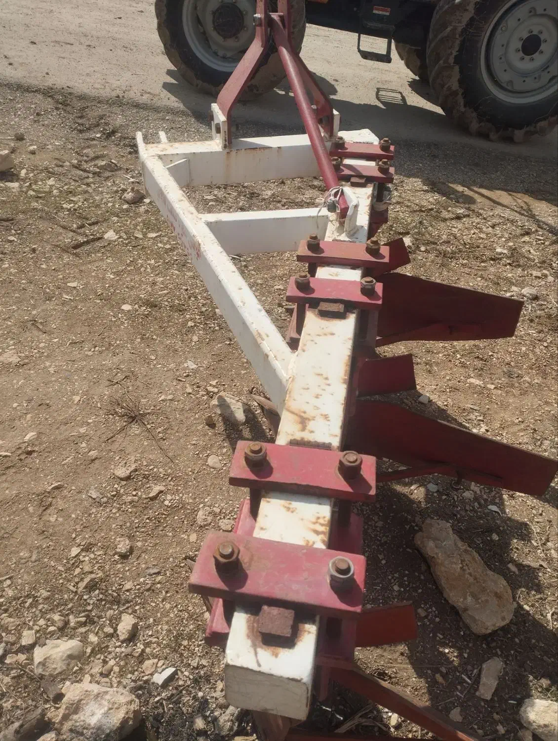 گاو آهن|ماشین‌آلات صنعتی|گهواره, |دیوار