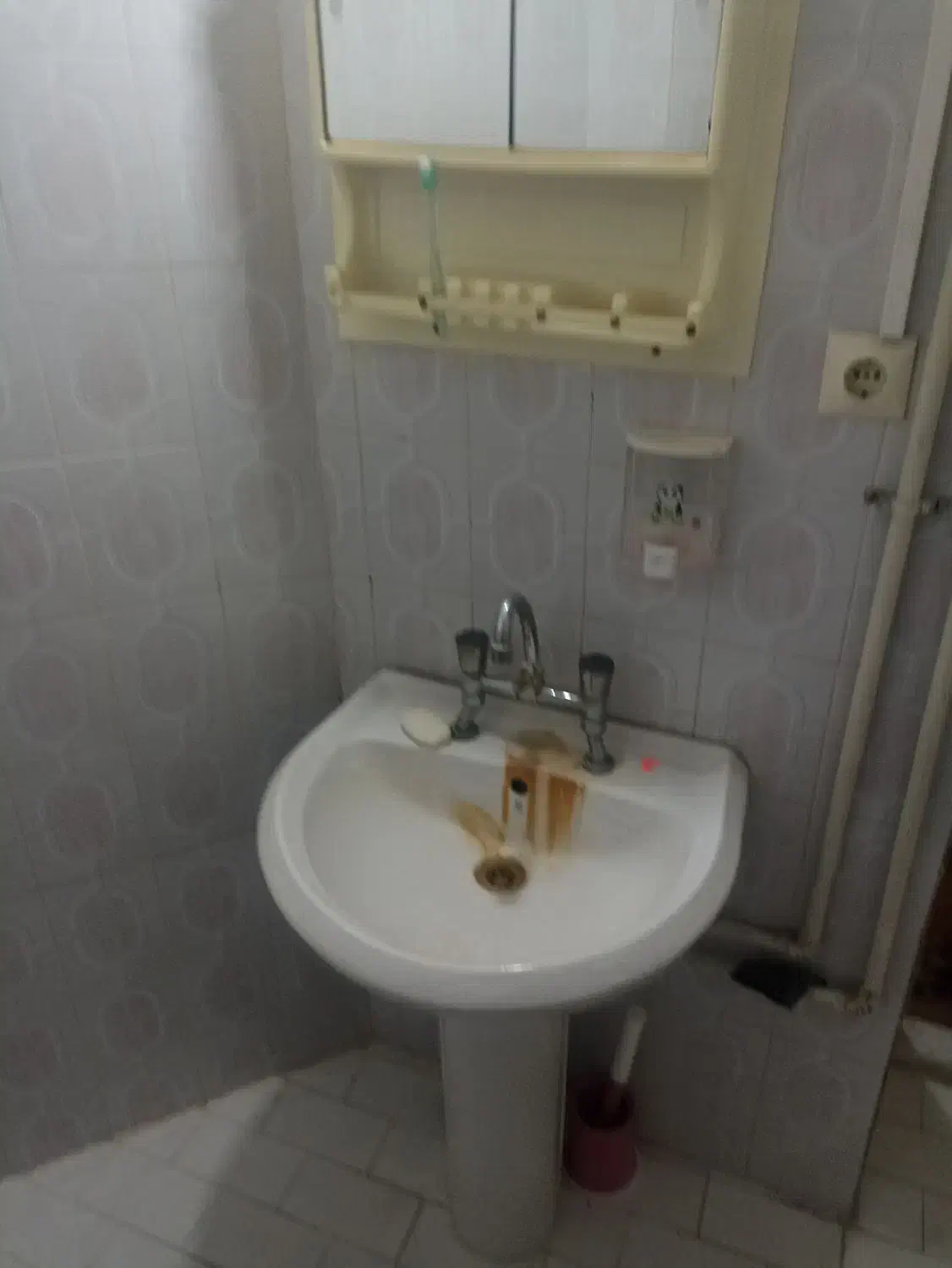 دو عدد روشویی|لوازم سرویس بهداشتی|شیراز, غدیر جنوبی|دیوار