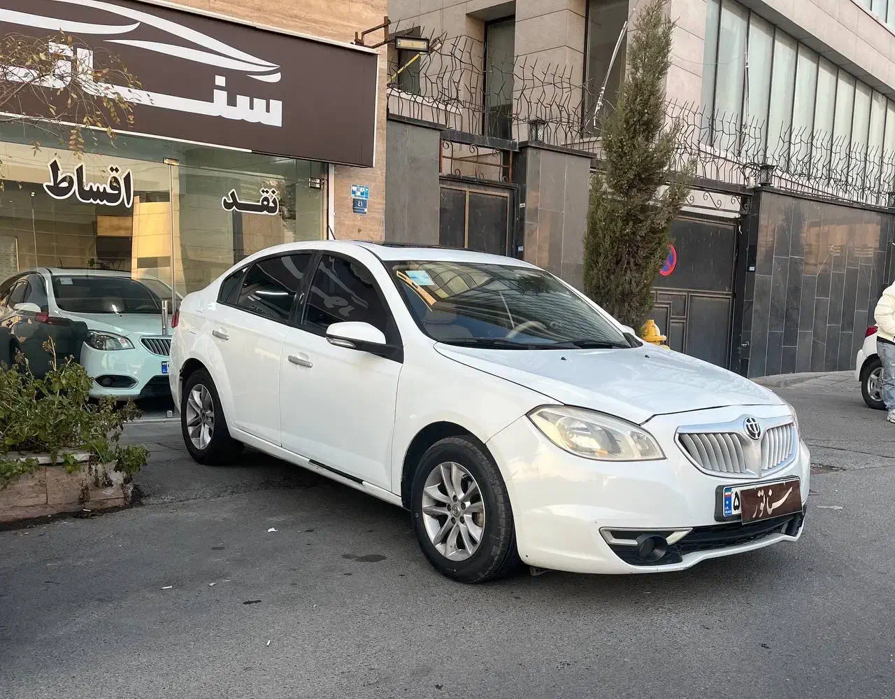 برلیانسh330 اتوماتیک 1500ccمدل۱۳۹۶|خودرو سواری و وانت|تهران, مرزداران|دیوار