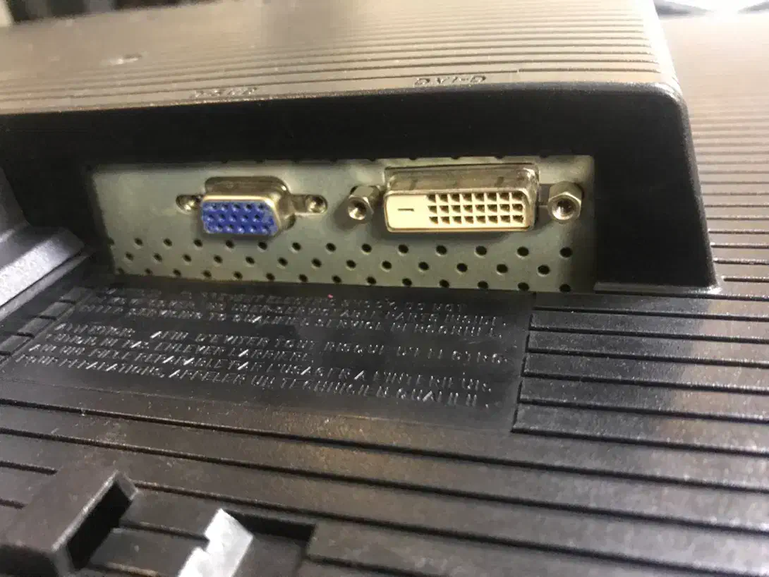 مانیتور ۱۹ اینچ واید. LG|قطعات و لوازم جانبی رایانه|کرج, مهرویلا شمالی|دیوار