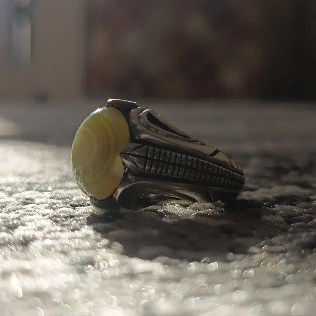 انگوشتر|جواهرات|رشت, جهاد|دیوار