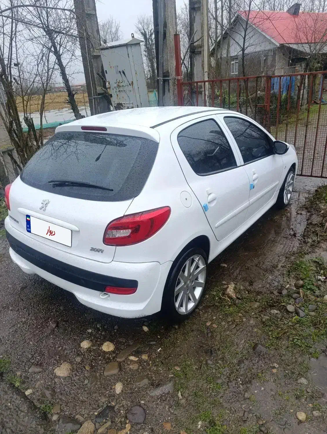 ماشین ۲۰۷|خودرو سواری و وانت|سیاهکل, |دیوار