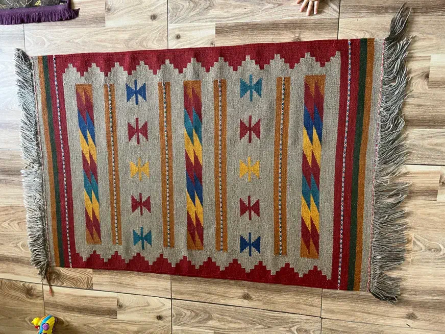 گلیم قرمز رنگ|گلیم، جاجیم، گبه|اصفهان, ملکشهر|دیوار