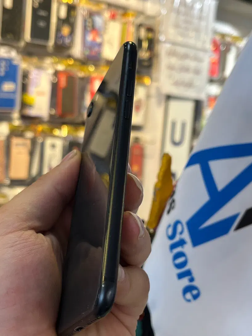 Iphone SE 2020|موبایل|تهران, تهرانپارس جنوبی|دیوار