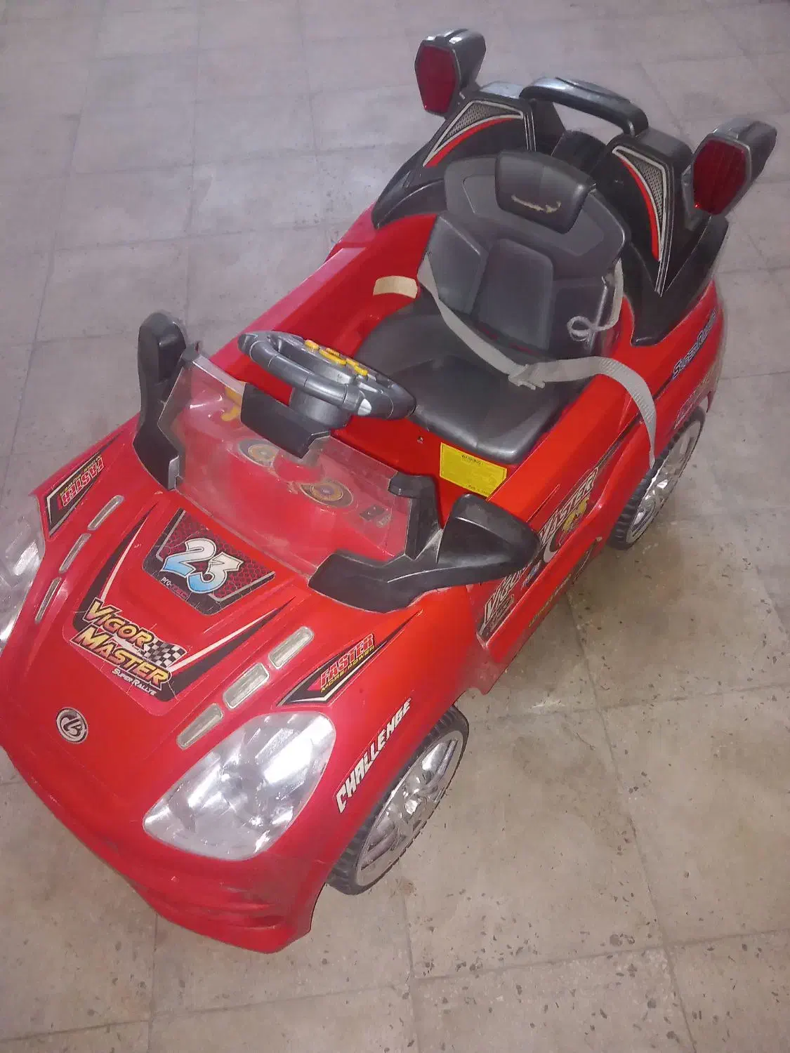 ماشین شارژی کم کار|اسباببازی بچه|نورآباد ممسنی, |دیوار