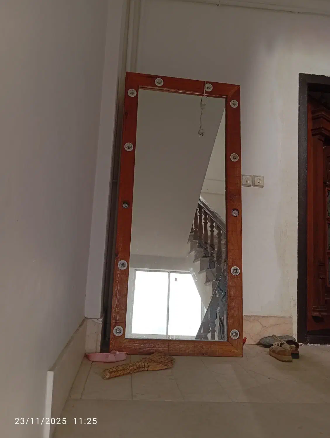 آینه قدی با چوب نراد تمام روس|آینه|رشت, یخسازی|دیوار