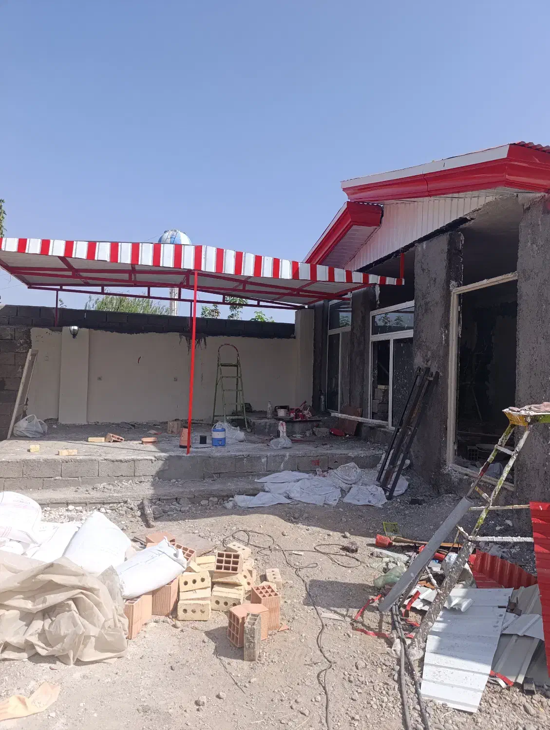 اجرای شیروانی|خدمات پیشه و مهارت|میانه, |دیوار