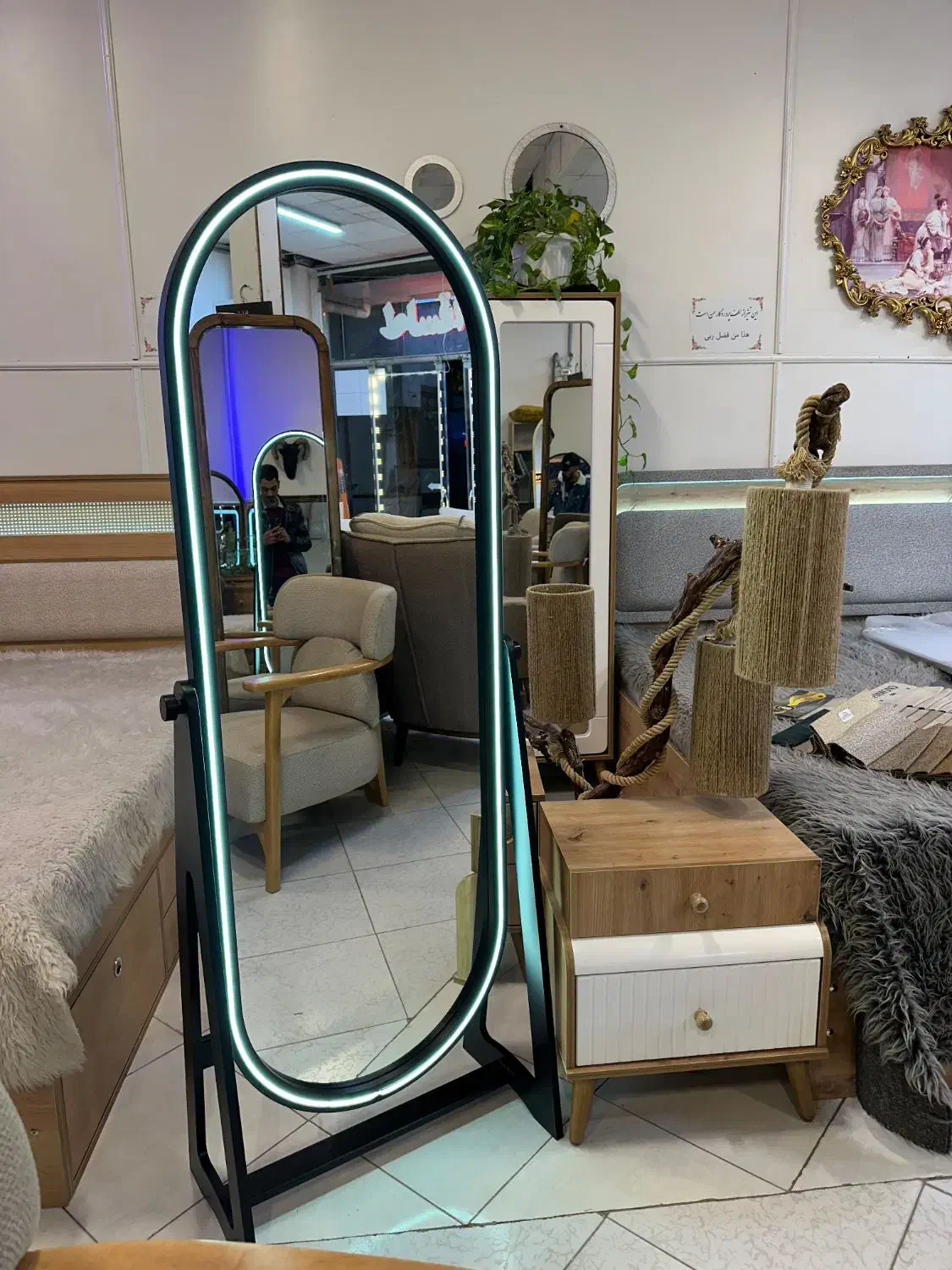 انواع آینه های قدی و ریلی|آینه|نیشابور, مدرس|دیوار