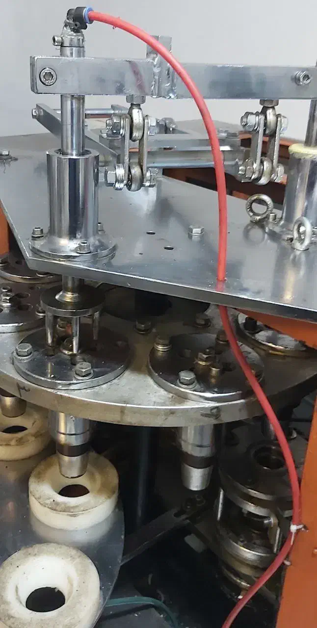 فروش انواع دستگاه های لیوان کاغذی|ماشین‌آلات صنعتی|هشتگرد, اردهه|دیوار