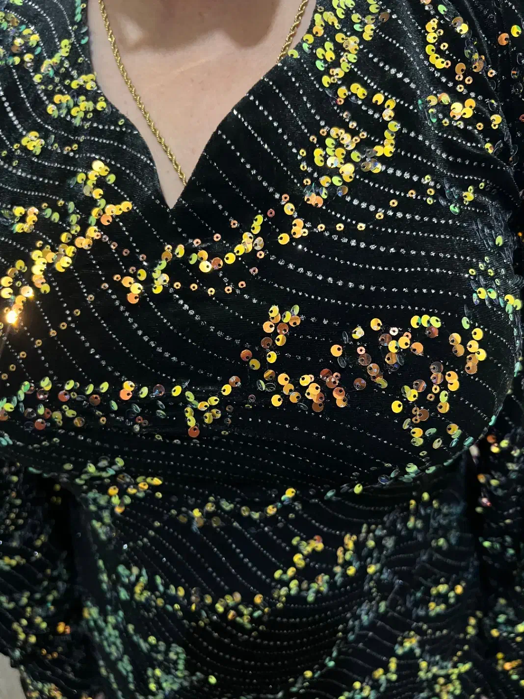 لباس مجلسی پوشیده نشده|لباس|پارس‌آباد, |دیوار