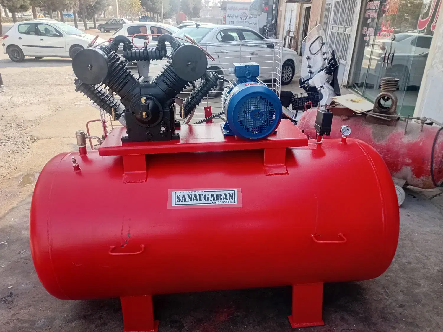پمپ باد اقساطی|ابزارآلات|اصفهان, باغ فدک|دیوار