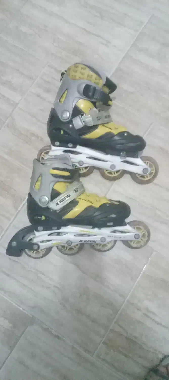 کفش اسکیت|دوچرخه، اسکیت، اسکوتر|فلاورجان, |دیوار