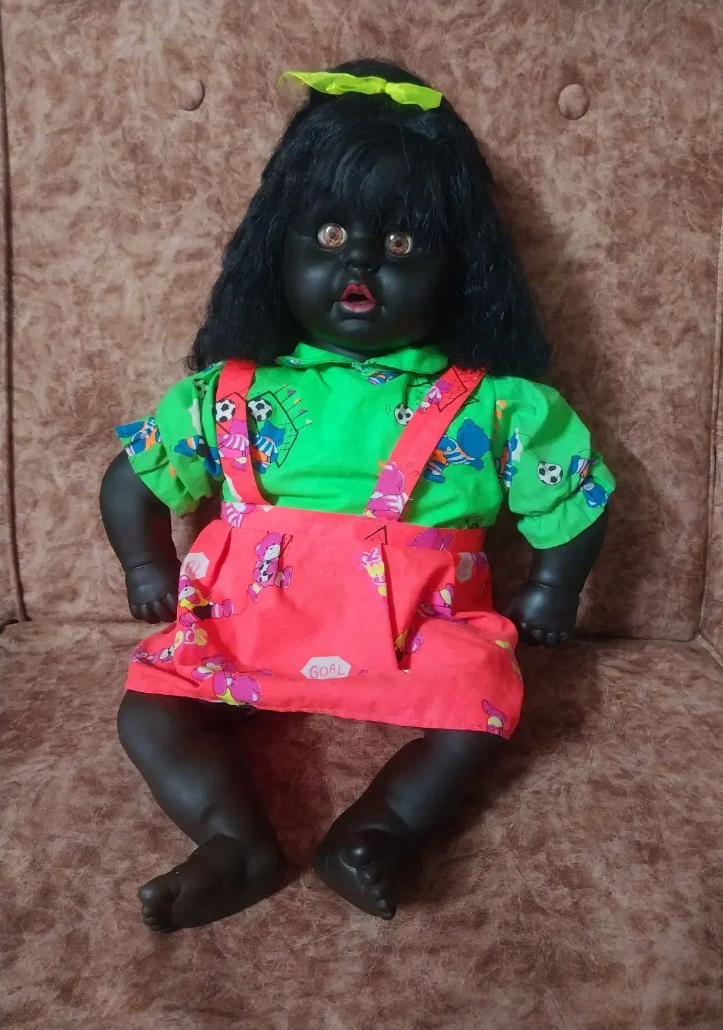 عروسک کلیکسیونی|کلکسیون اشیاء عتیقه|اندیشه, اندیشه فاز ۱|دیوار