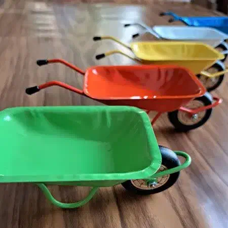 فرغون تمیز|ابزارآلات|نیشابور, بنیاد شهید|دیوار