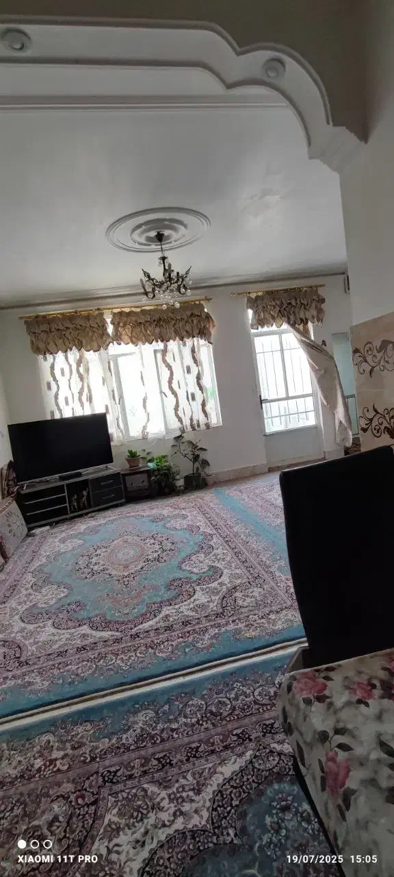 اجاره روزانه چندروزه خانه مسکونی ویلایی فول امکان|اجارهٔ کوتاهمدت آپارتمان و سوئیت|ملایر, |دیوار