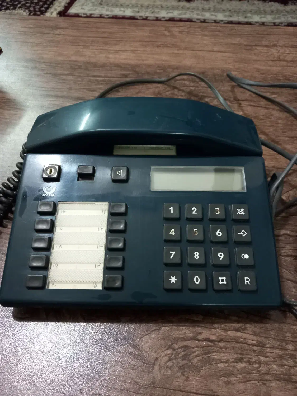 تلفن رو میزی قدیمی|تلفن رومیزی|قم, یزدانشهر|دیوار