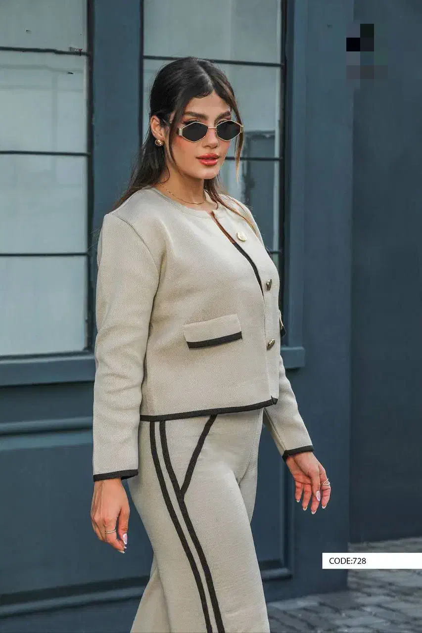 گالری اردیبهشت|لباس|سهند, |دیوار