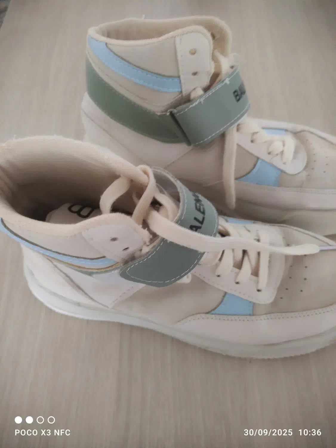 کفش|کیف، کفش، کمربند|بجنورد, |دیوار