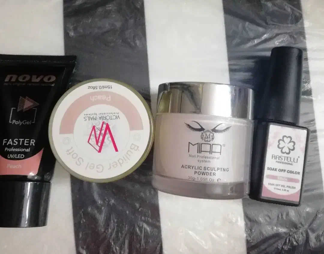 پک کامل کاشت ناخن|آرایشی، بهداشتی، درمانی|صدرا-فارس, فاز ۱|دیوار