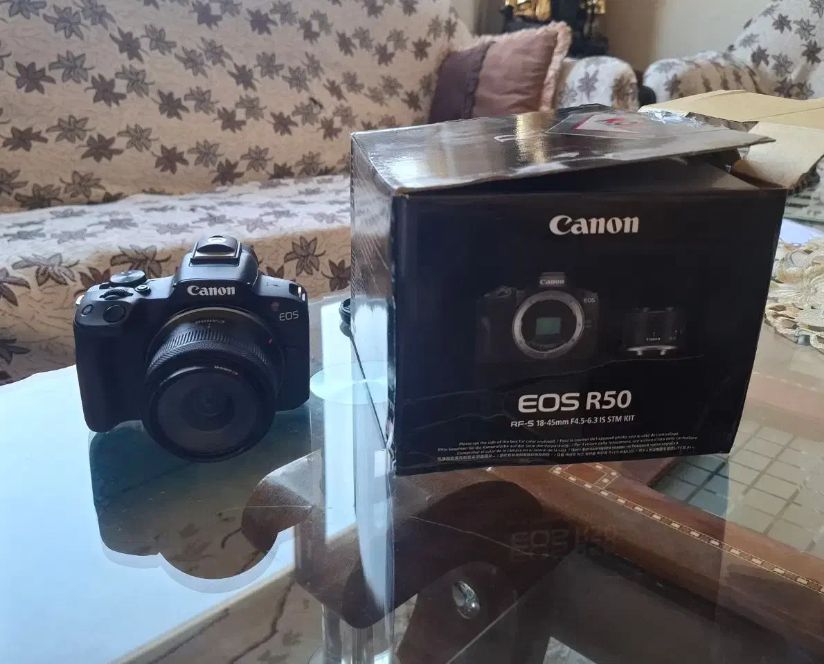 دوربین Canon r50|دوربین عکاسی و فیلم‌برداری|کرج, گلشهر|دیوار