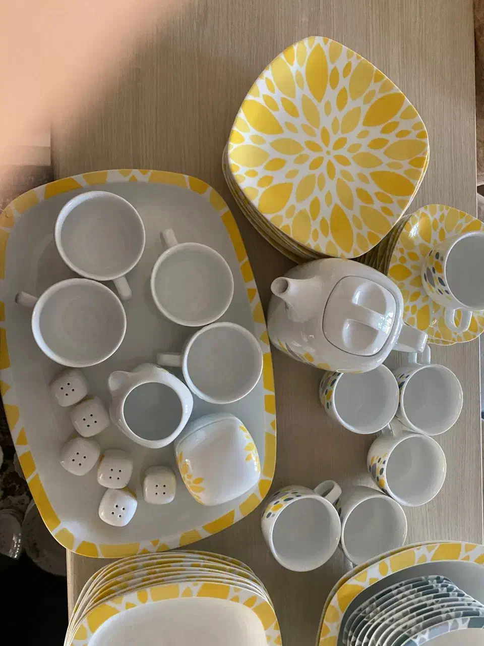 یه سری وسایل خانه|ظروف سرو و پذیرایی|سقز, |دیوار