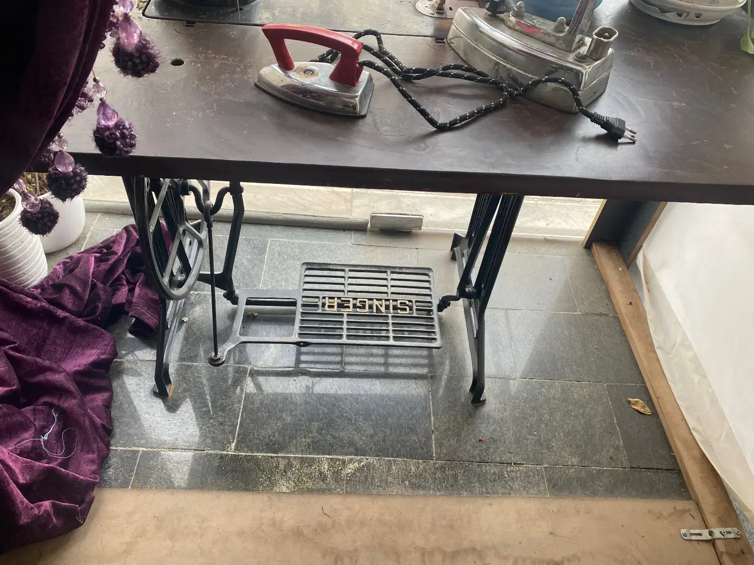 چرخ خیاطی|لوازم خیاطی و بافتنی|چهارباغ, |دیوار